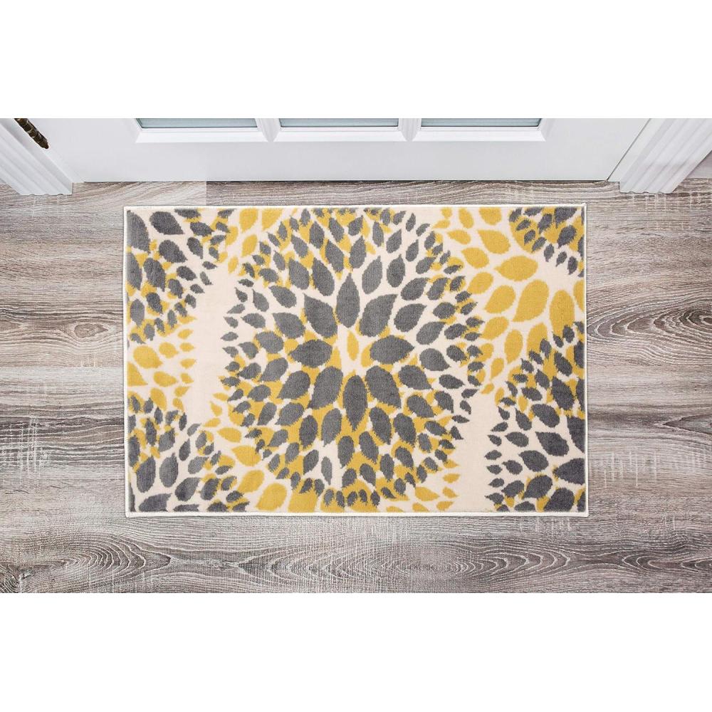 imageRugshop Modern Floral Circles Design Easy Cleaning for Living RoomBedroomHome OfficeKitchen Non Shedding Area Rug 5 x 7 BlueYellow